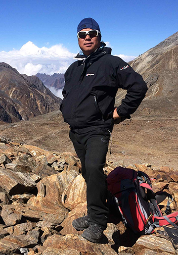 Snowy peaks of Nepal